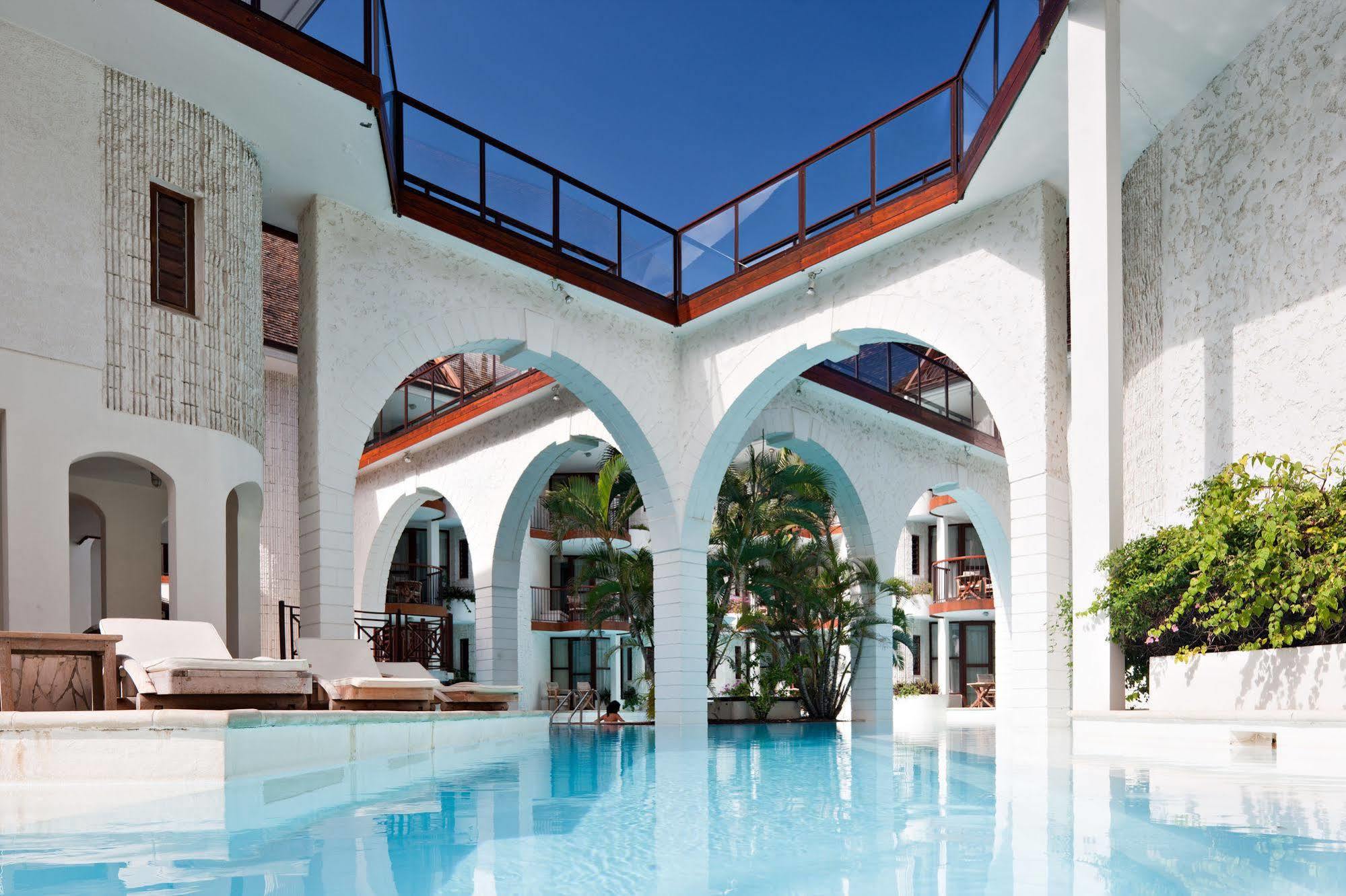 Le Saint Alexis **** Hotel & Spa מראה חיצוני תמונה